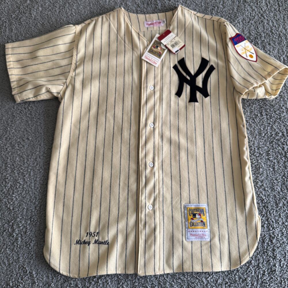 100% Authentic Mickey Mantle 1951 Mitchell & Ness New York Yankees Wool Jersey L